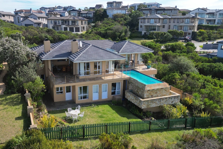 4 Bedroom Property for Sale in Pezula Golf Estate Western Cape